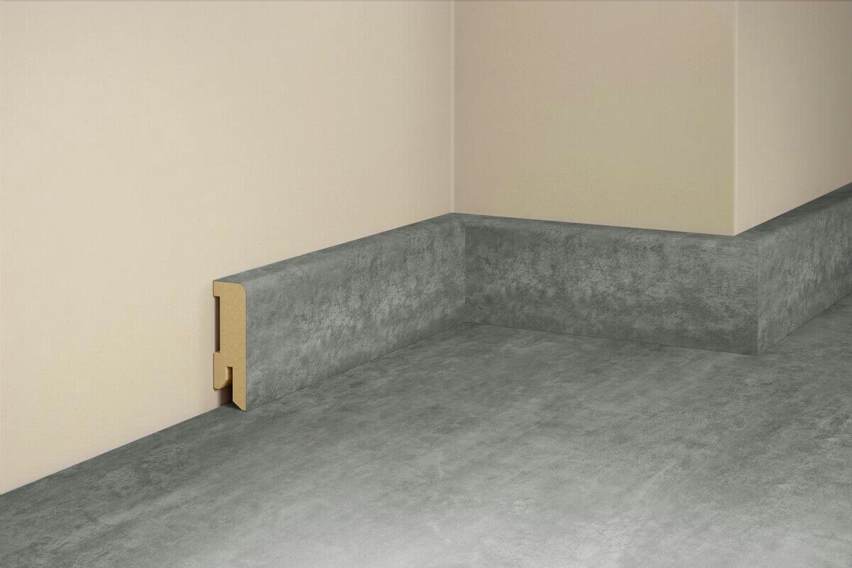 Sockelleiste Vinyl Concrete TILO <br>- 2400 x 50 x 15 mm / VSLC-516 <br>